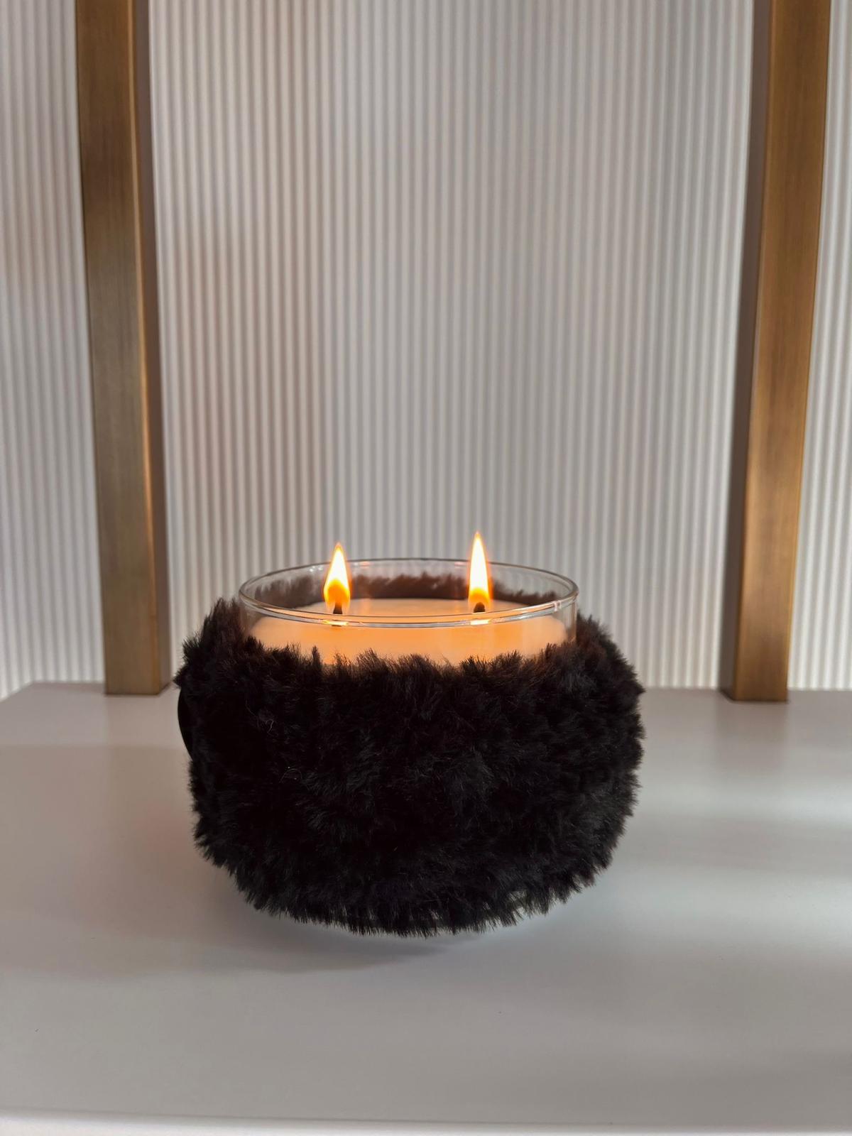 Candle with fur details in black